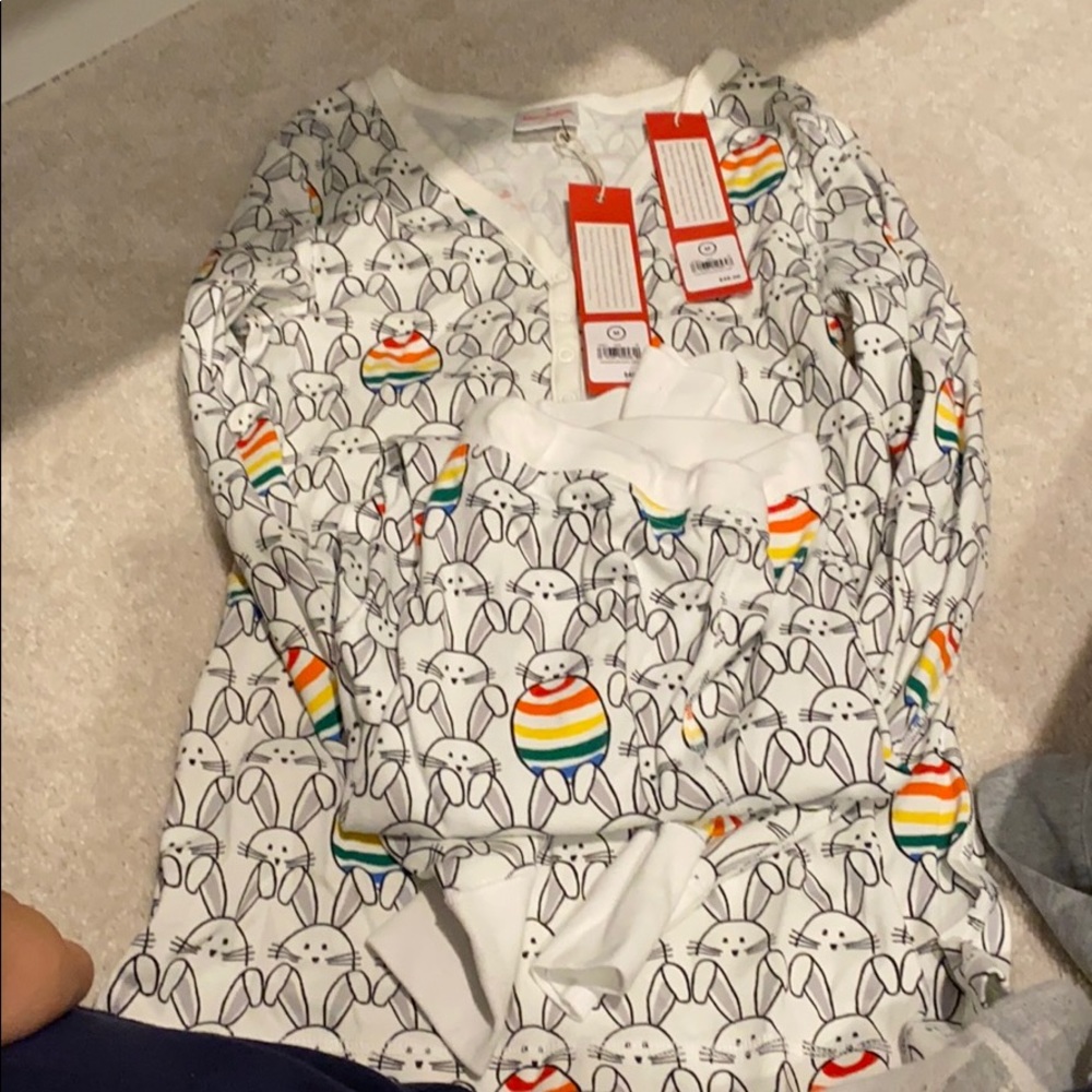 Hanna Andersson Easter Bunny Pajamas Size M
